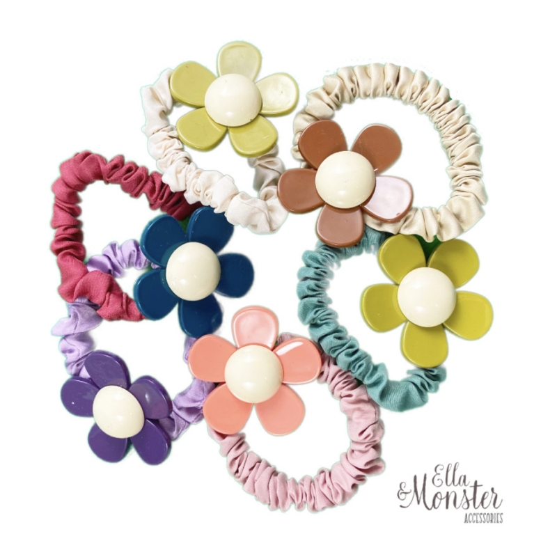 RETRO FLOWER SCHRUNCHIES 6 PIECES 6 COLORS